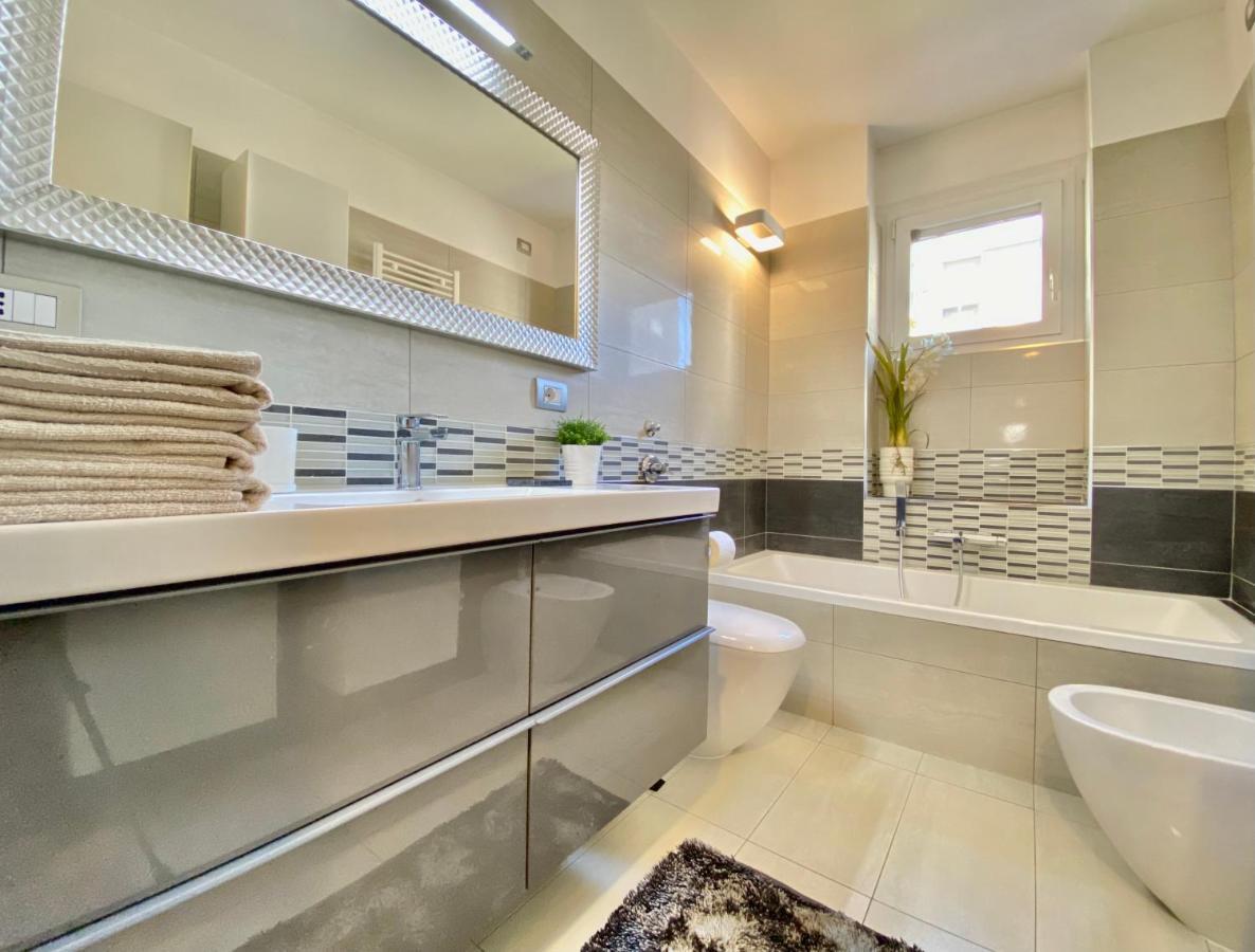 Future Apartments Bisceglie Milan Extérieur photo