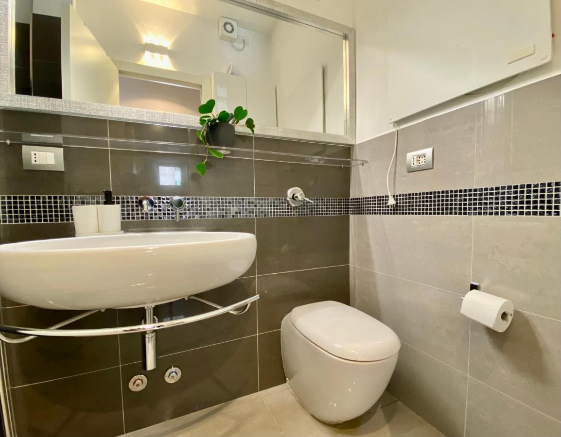 Future Apartments Bisceglie Milan Extérieur photo